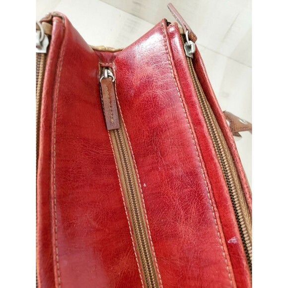 Naturalizer Brown/Red faux leather shoulder bag buckle 5 compartment 15"X8" Used - Picture 8 of 11